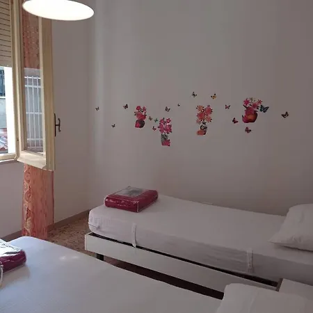 Alloggio A 500 M Dal Mare A Апартаменты *